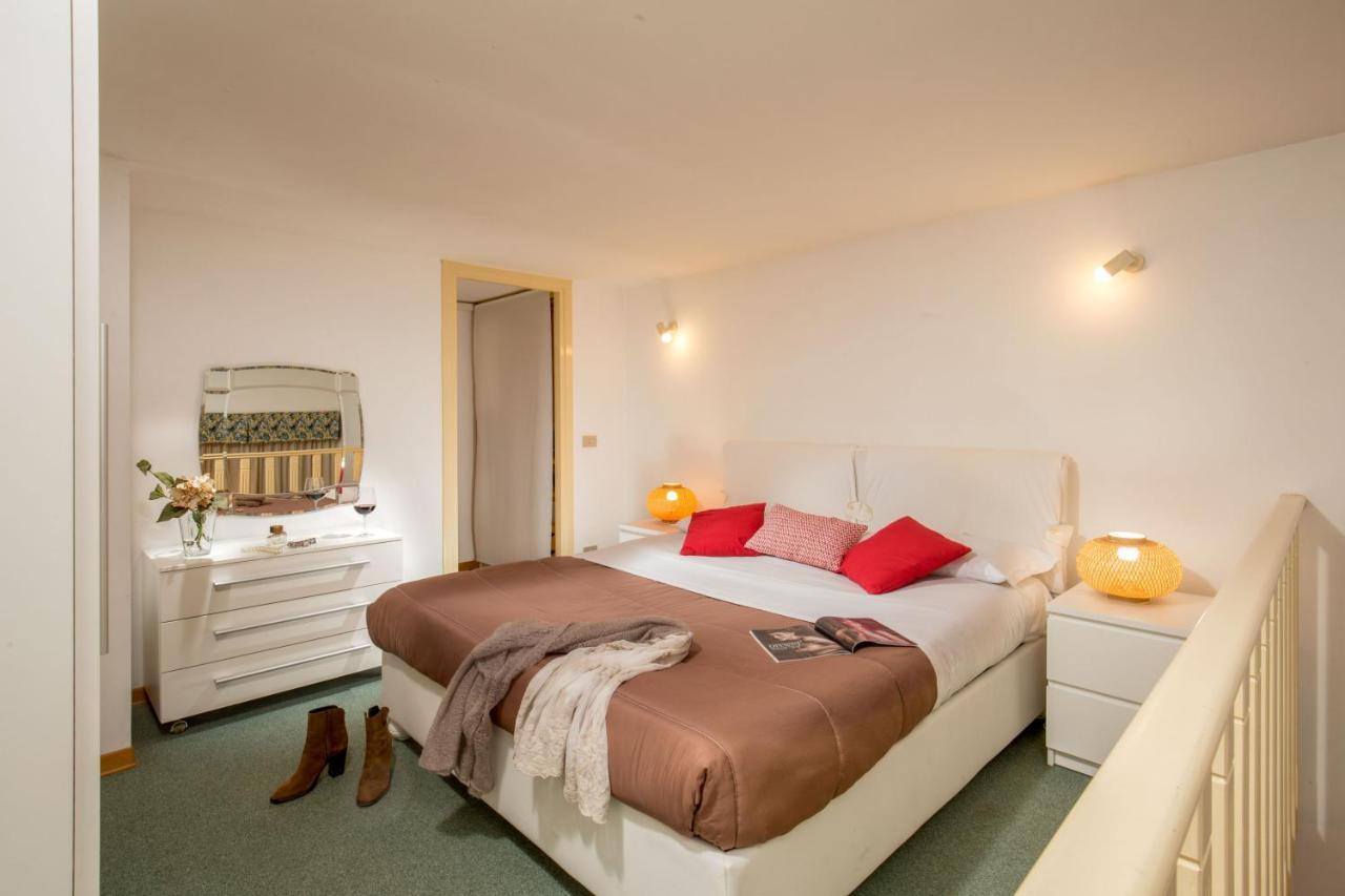 Navona White Apartment โรม ภายนอก รูปภาพ